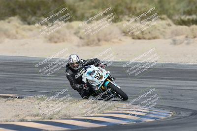 media/Dec-07-2025-CVMA (Sun) [[3e7d2de5dc]]/Race 7-Formula Lightweight Twins Shootout/